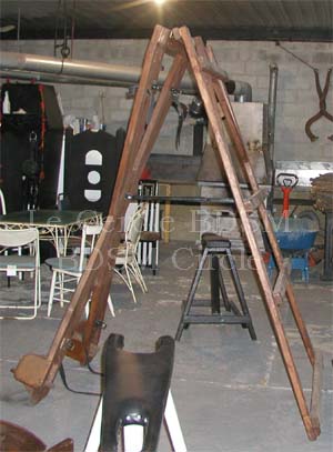 Une croix de St-André avec son dos uitlisable pour le ligotage